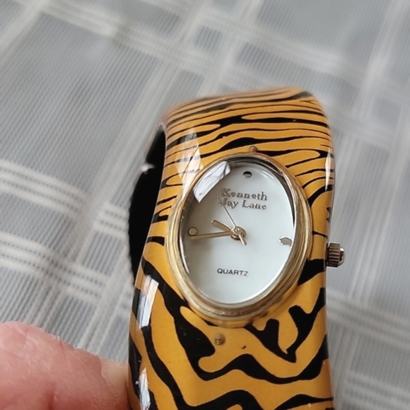 Kenneth Jay Lane Vintage Tiger Watch Cuff Bracelet - Picture 2 of 6